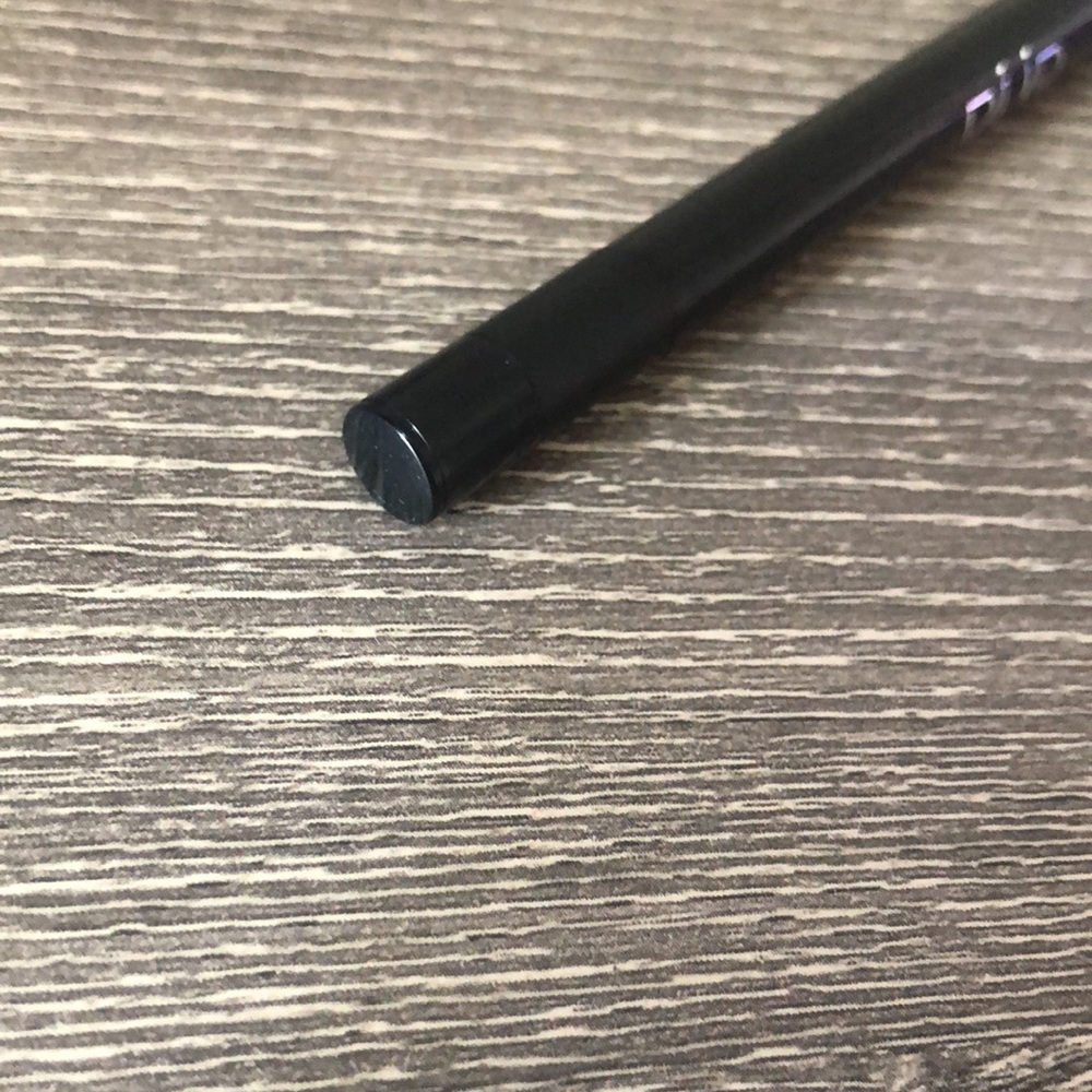 ❤️$12 NWT Pur On Point Eyeliner Black .4g / .014oz - Picture 5 of 6